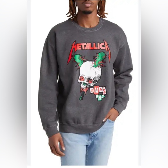 New! Metallica Unisex XMAS One Sweatshirt‎ Sz Small - Picture 1 of 3